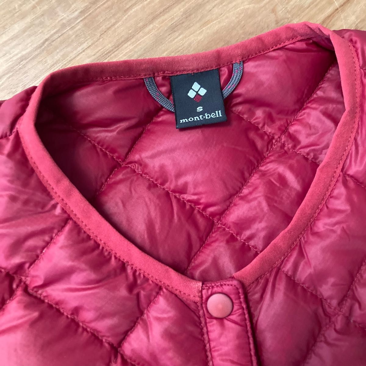 美品 mont-bell U.L.ダウン ラウンドネックT レディース L モンベル U L ダウン ラウンドネックT レディースS mont-bell