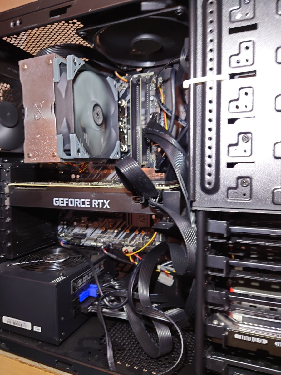 ゲーミングPC RTX2080 intel Core i9 9900K 16GB SSD搭載 ゲーミングPC RTX2080 intel Core i9 9900K 16GB SSD搭載