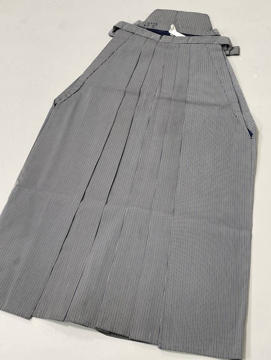 IROHA◆男性 袴◇【ta6040】男袴 和装◆中古 行燈【縞　グレー】