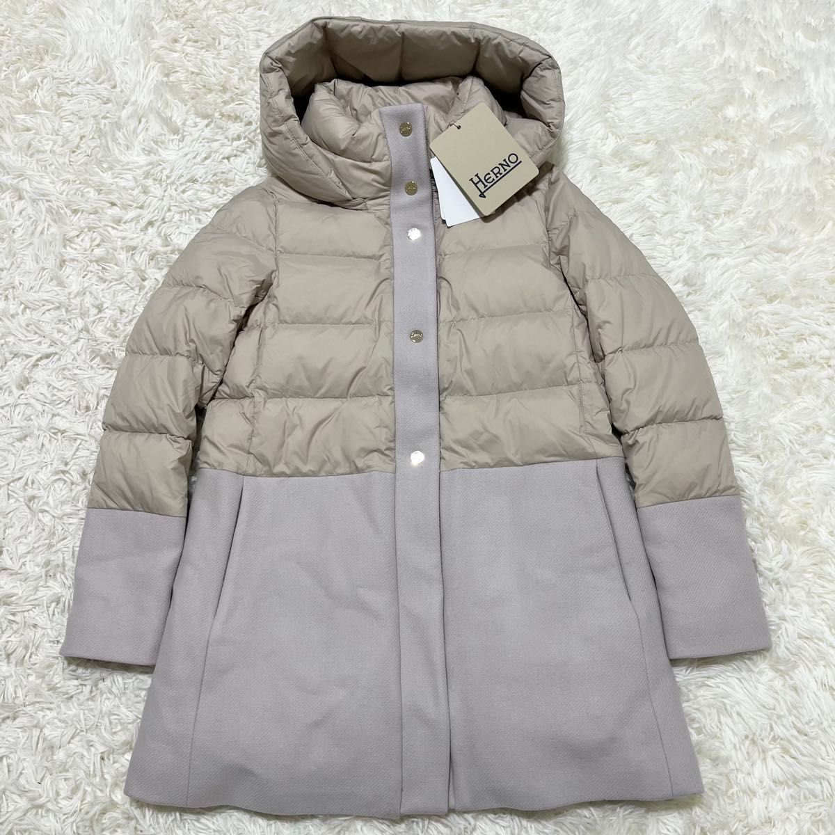 定価20万【新品タグ付き】HERNO ダウンコート ドッキング ライト 定価20万【新品タグ付き】HERNO ダウンコート ドッキング ライト