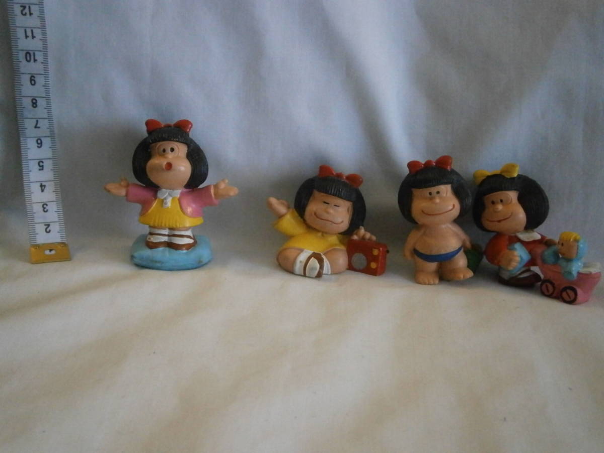 ファッション特集 ビンテージ Mafalda(マファルダ) ポルトガル製 4点セット ソフビ