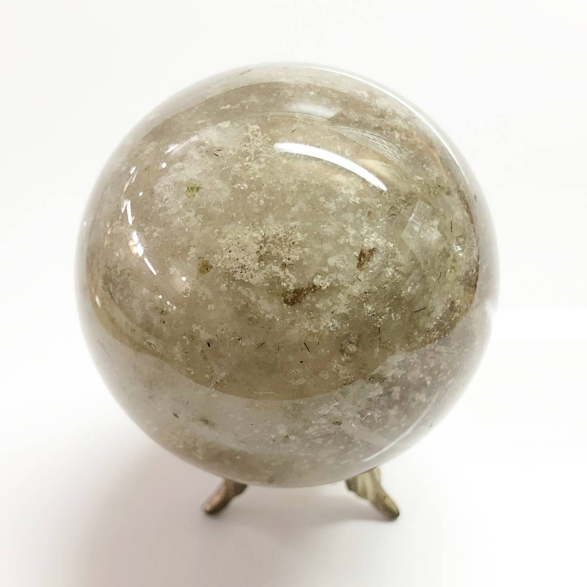 【自然の芸術！】ガーデンクォーツ３A　手のひらサイズ丸玉　146ｇ　天然石　原石　ミネラル