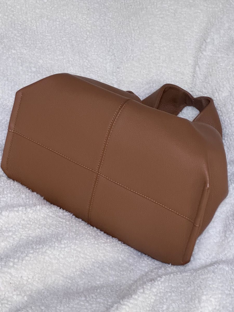 POLENE ポレーヌ Numro Neuf エディション キャメル POLENE ポレーヌ Numro Neuf エディション キャメル