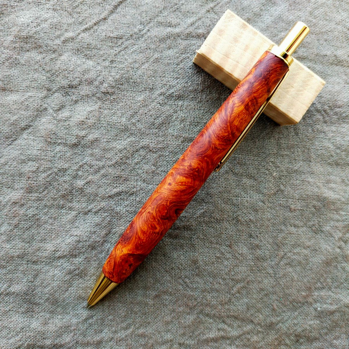 花梨 特上 瘤杢 ハンドメイド シャープペン 0 5mm|Yahoo!フリマ 花梨 特上 瘤杢 ハンドメイド シャープペン 0 5mm|Yahoo!フリマ