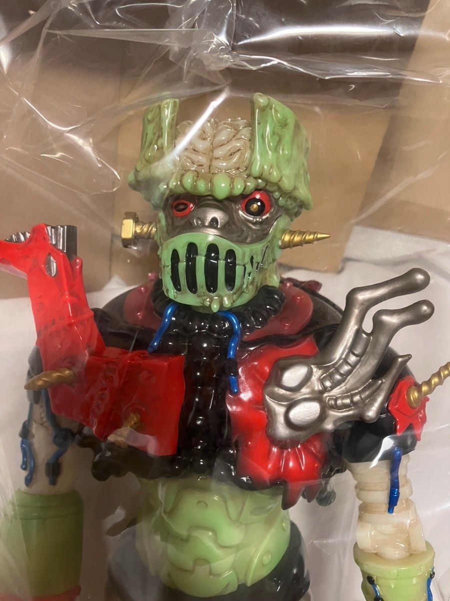 Mazinger-Z x Winson Ma Unbox Industries MAZOMGER GLOW Mazinger-Z x Winson Ma Unbox Industries MAZOMGER GLOW