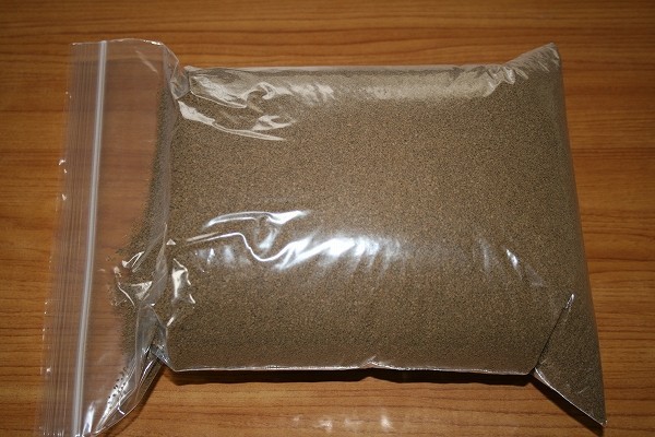 安い 2kg 1mm エサ 稚魚 錦鯉 餌 送料600円 マス 養殖用 翌日着