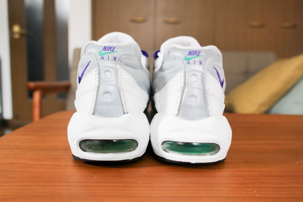 NIKE AIR MAX 95 ホワイト パープル 26 0|Yahoo!フリマ(旧 NIKE AIR MAX 95 ホワイト パープル 26 0|Yahoo!フリマ(旧