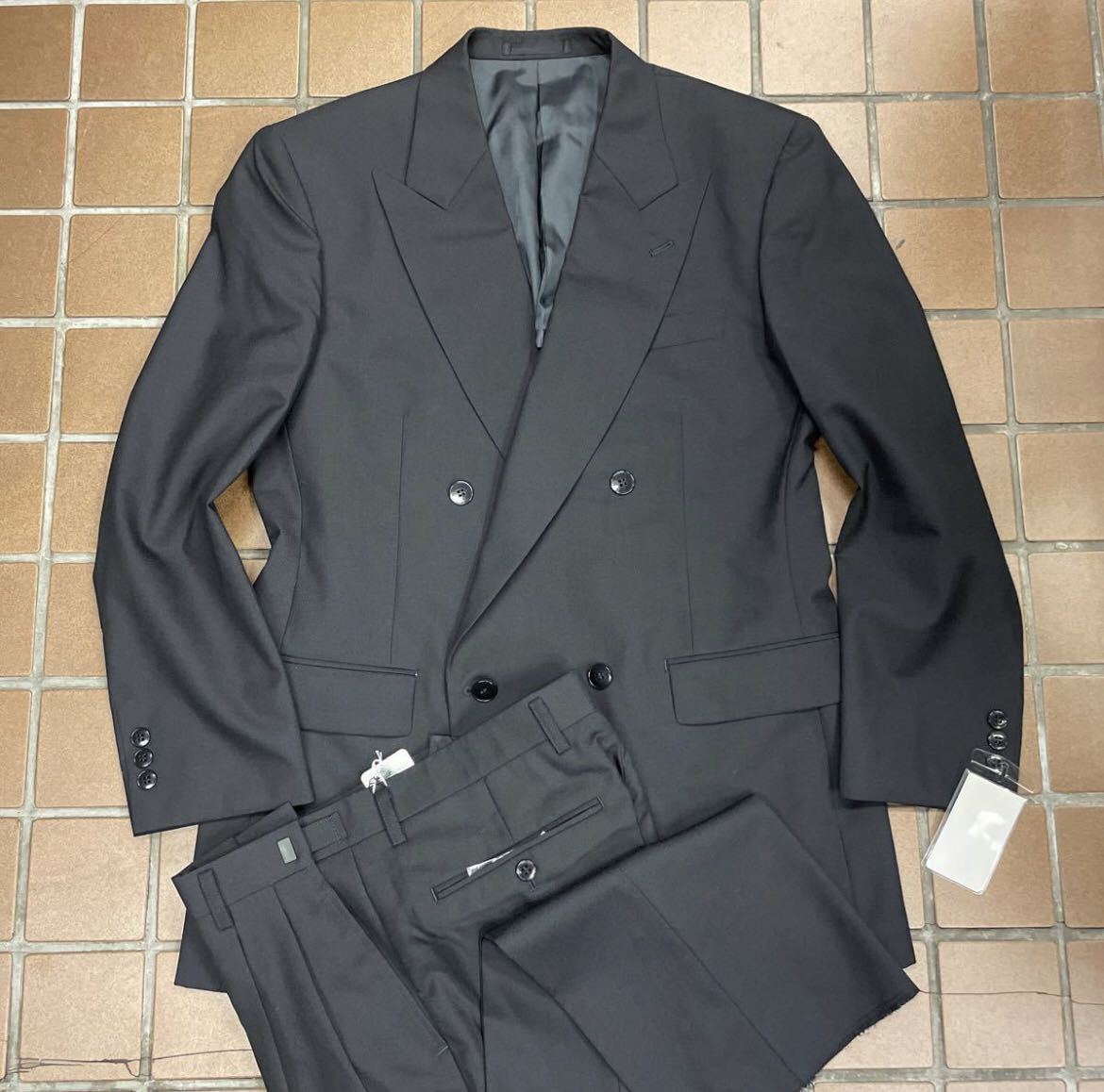 アウトレット価格【新品】★激安礼服★オールシーズン礼服　ダブル /サイズXL A7/ブラック　黒/ノーベンツ　2タック 毛100%/冠婚葬祭