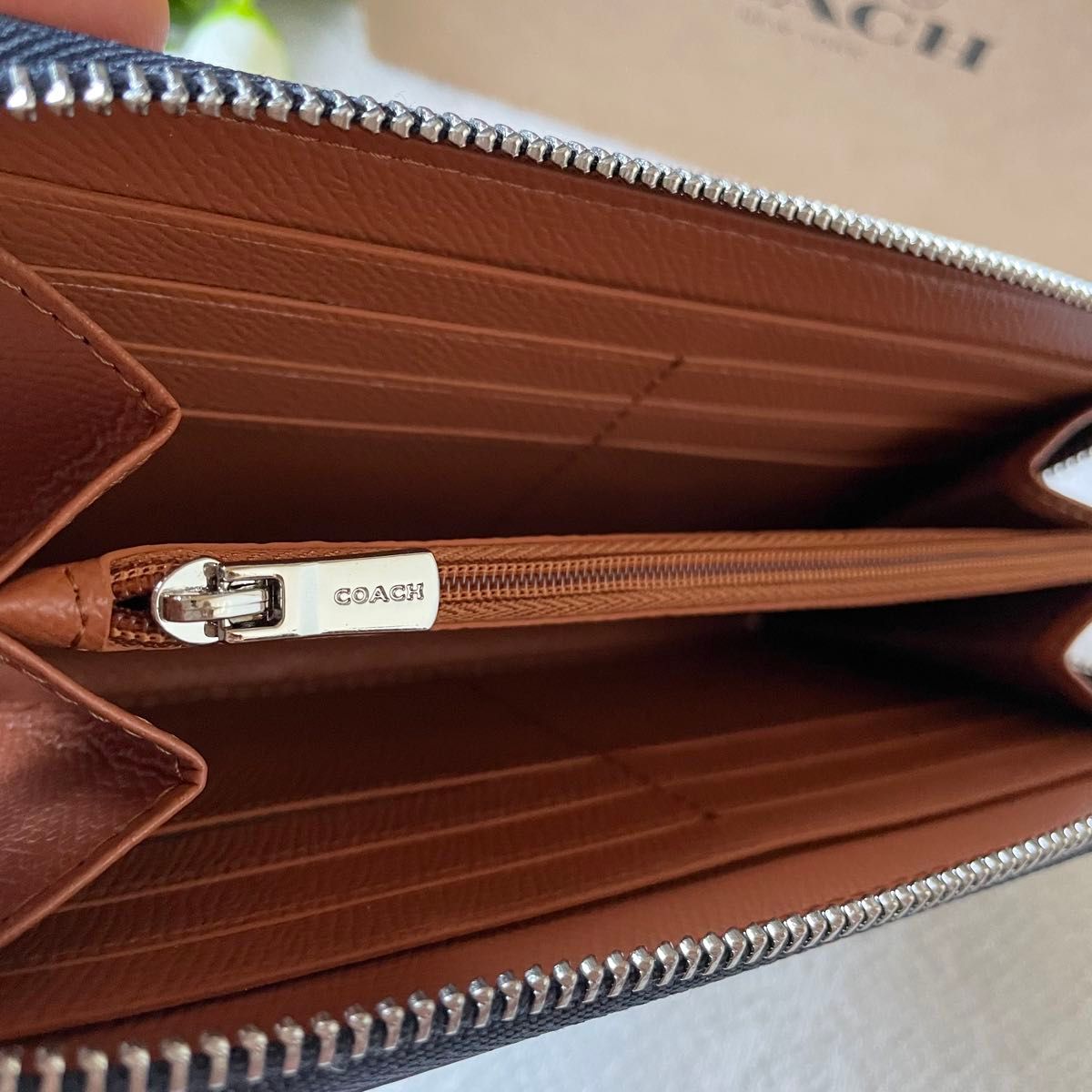 コーチ 長財布 COACH 財布 花柄 シグネチャー ネイビー色 女性 コーチ 長財布 COACH 財布 花柄 シグネチャー ネイビー色 女性