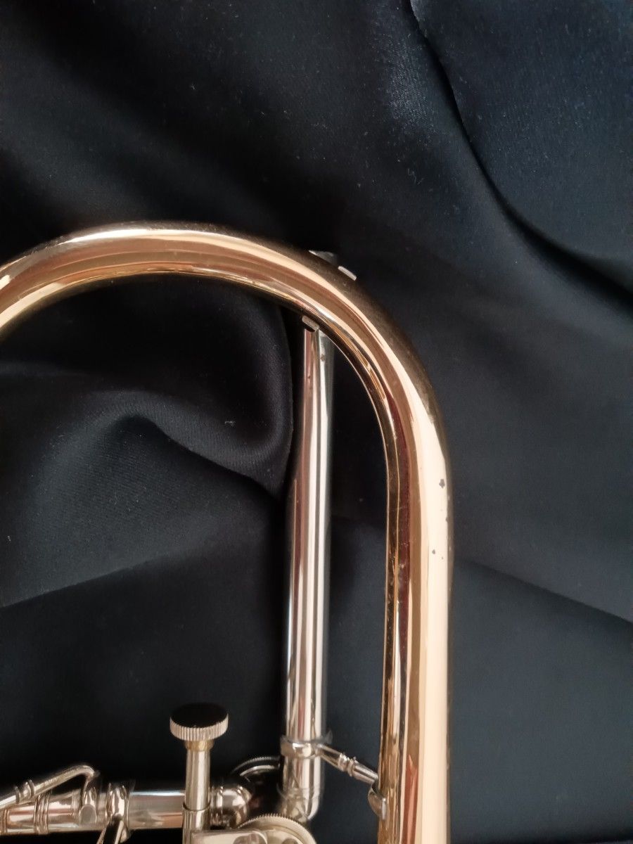 中古 KARL MONNICH カール メーニッヒ ロータリートランペットBb 中古 KARL MONNICH カール メーニッヒ ロータリートランペットBb