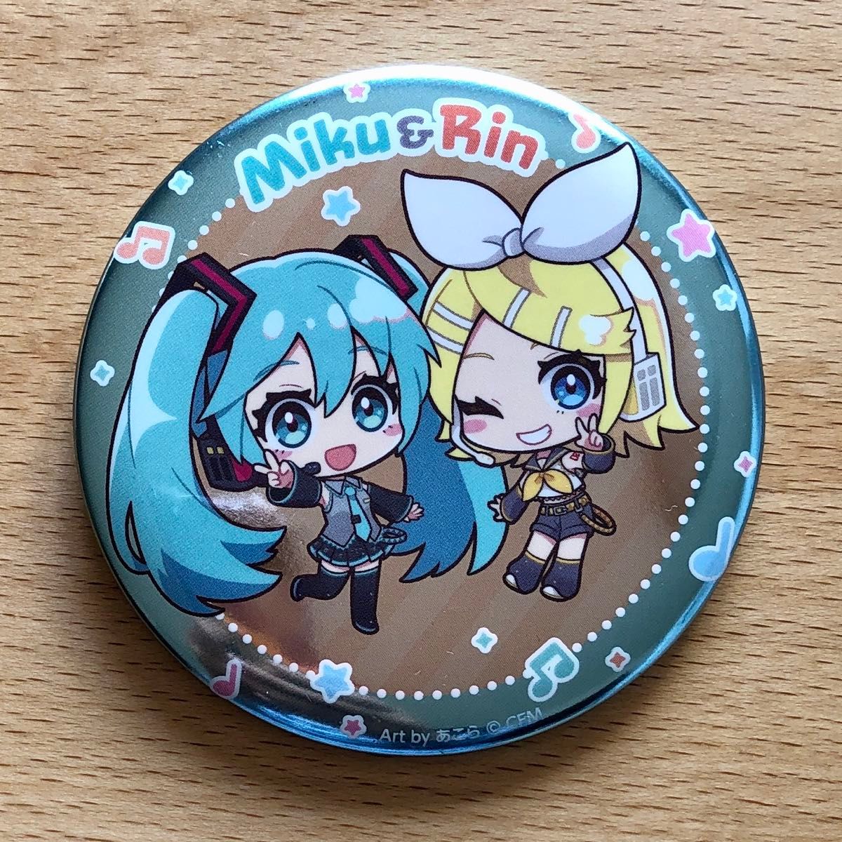 初音ミク Happy 16th Birthday ローソン限定 メタリック缶バッジ 初音ミク Happy 16th Birthday ローソン限定 メタリック缶バッジ