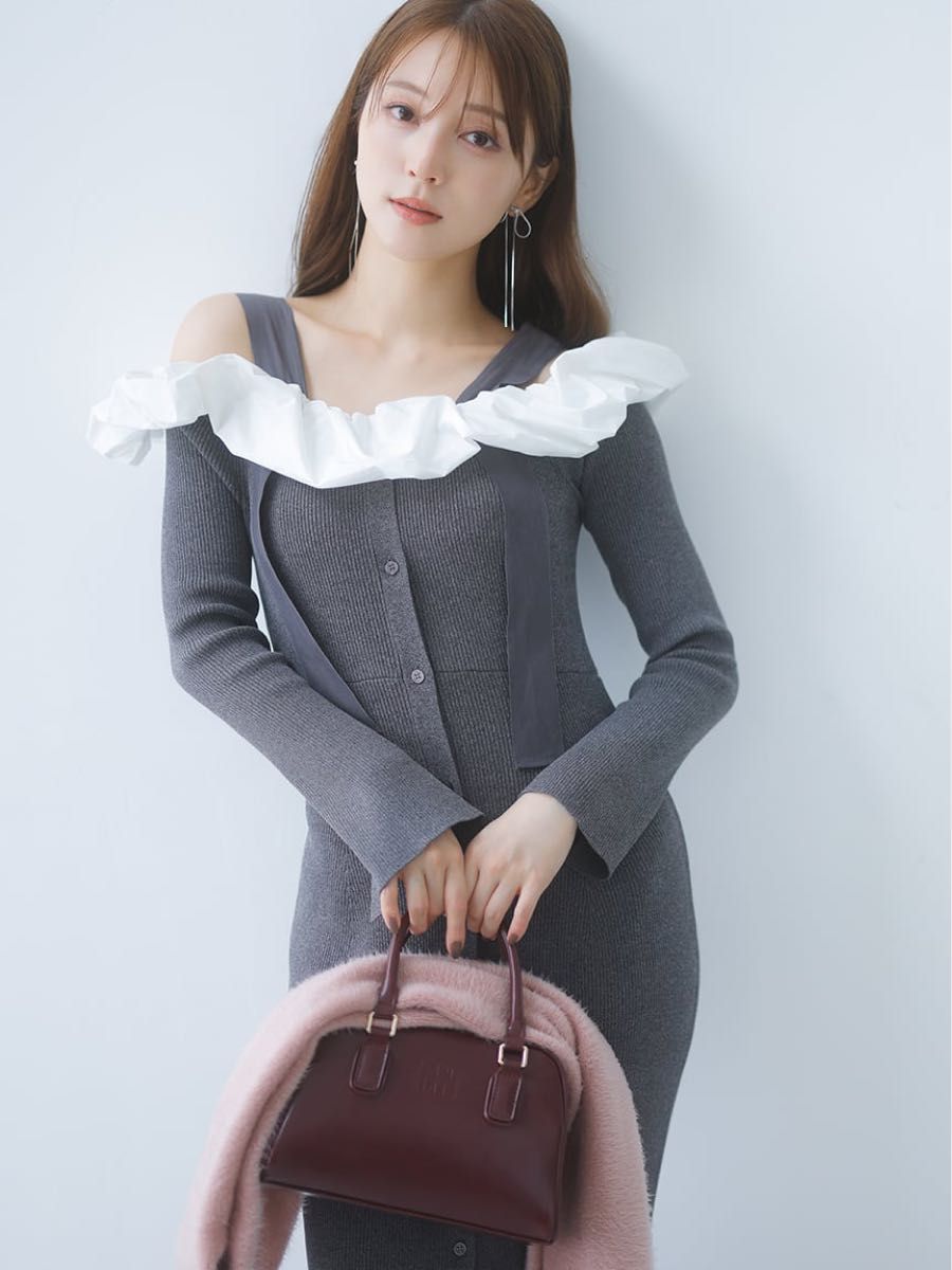 SNIDEL オフショルダー フリルワンピース 新品タグ付き】Snidel スナイデル フリルドッキングオフショル