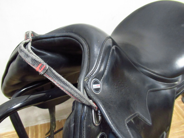 ERRE PLUS Vittoria モデル 馬場鞍 乗馬用品 馬具 管理7KH0108D ERRE PLUS Vittoria モデル 馬場鞍 乗馬用品 馬具 管理7KH0108D