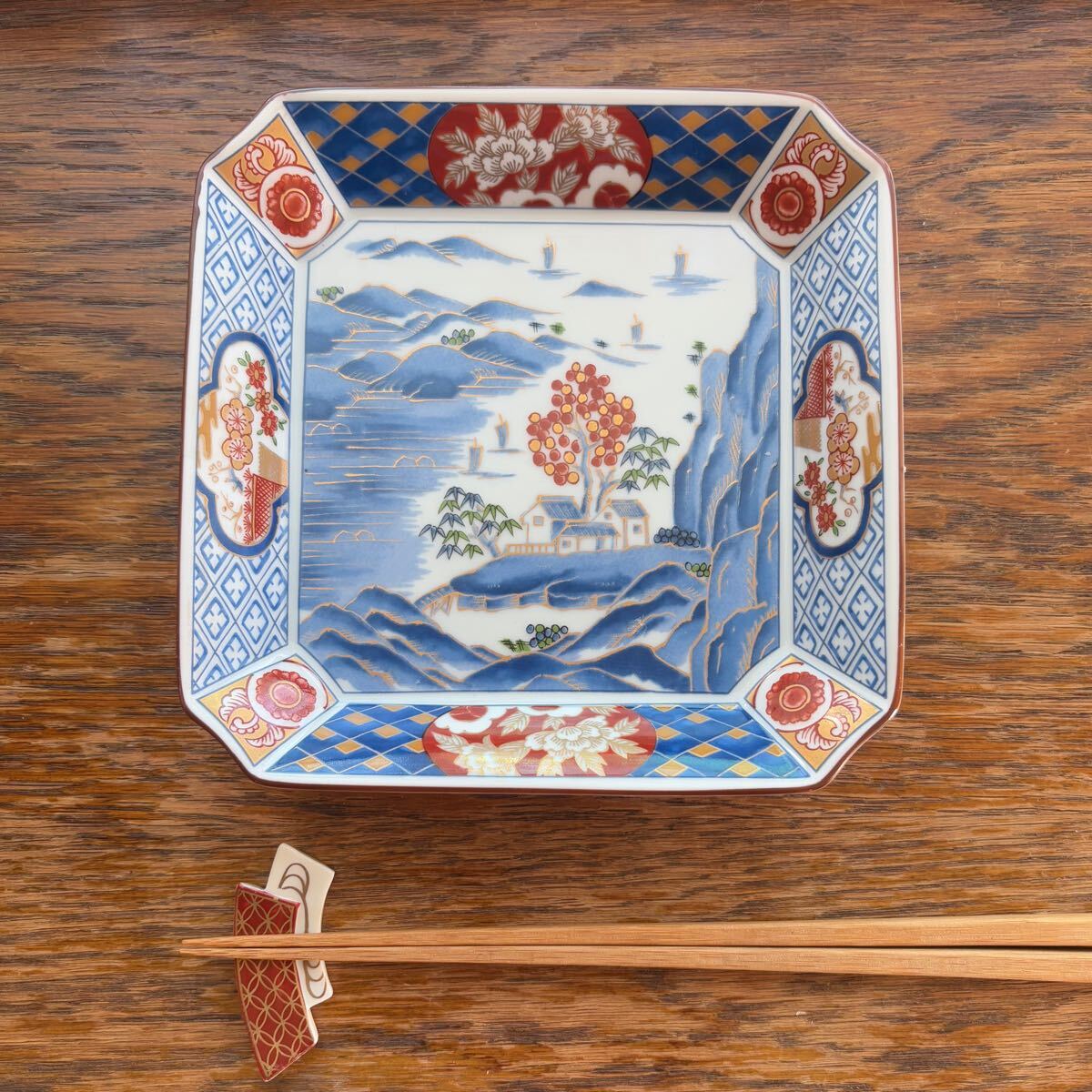庫山窯 金彩古伊万里写 色絵山水四方角皿 1客 美濃焼 前畑陶器 庫山窯 金彩古伊万里写 色絵山水四方角皿 1客 美濃焼 前畑陶器