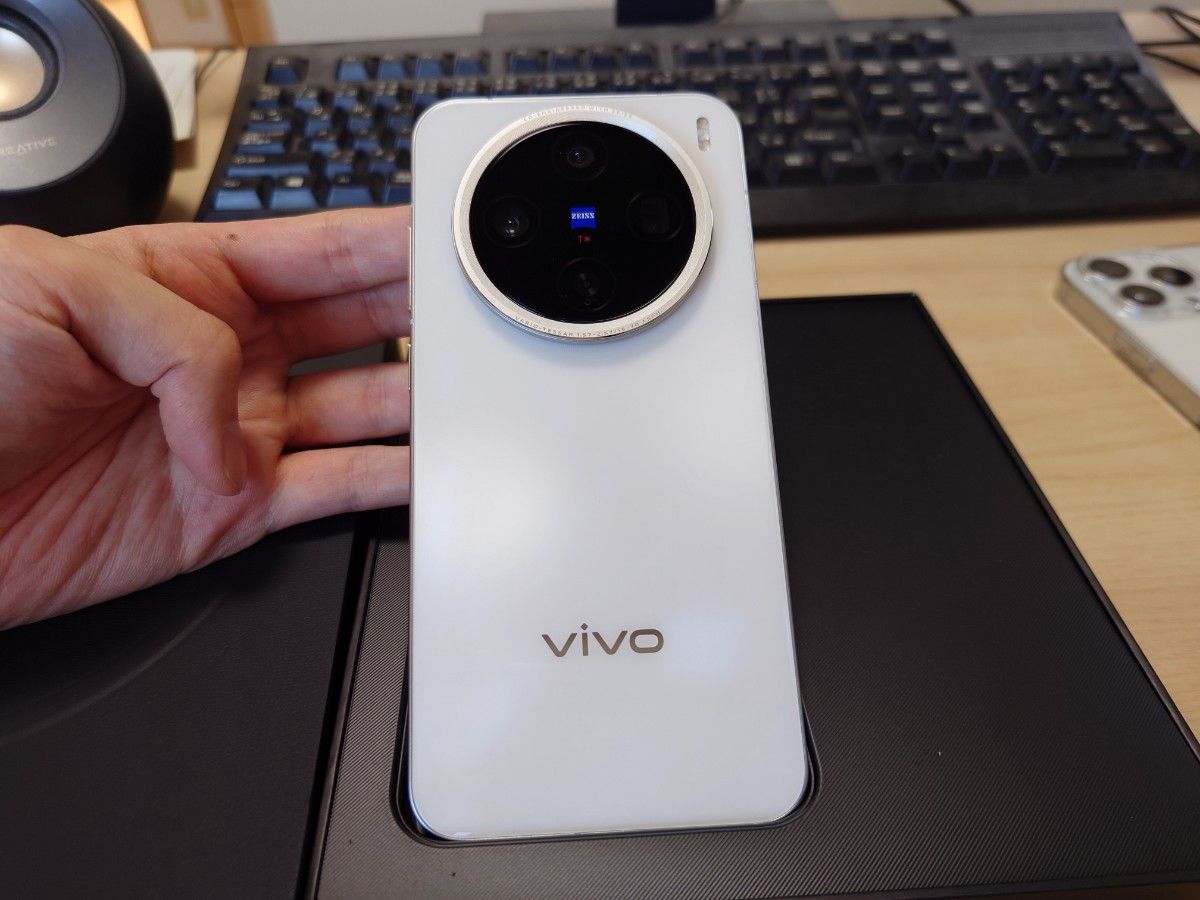 vivo X200 Pro mini (12GB/256GB) ホワイト V2419A 新品ケース vivo X200 Pro mini (12GB/256GB) ホワイト V2419A 新品ケース