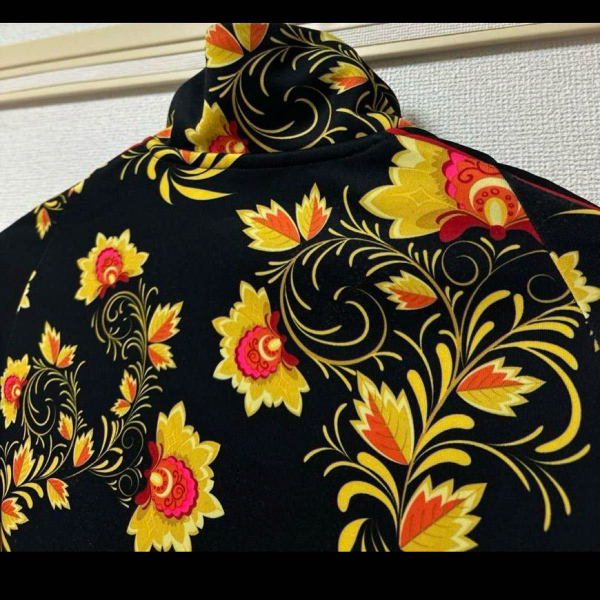 完売品 希少品 美品 NIKE ナイキ トラックジャケット トラック 完売品 希少品 美品 NIKE ナイキ トラックジャケット トラック