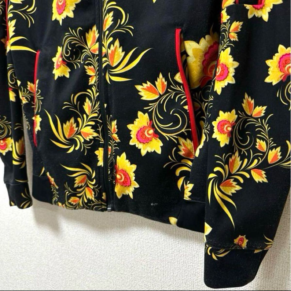 完売品 希少品 美品 NIKE ナイキ トラックジャケット トラック 完売品 希少品 美品 NIKE ナイキ トラックジャケット トラック