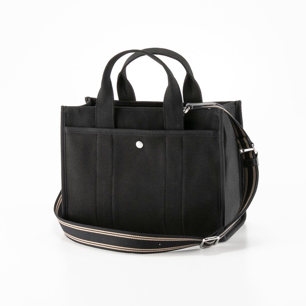 COACH コーチ カーゴトート26 セクシー田中さん めるる ブラック COACH コーチ カーゴトート26 セクシー田中さん めるる ブラック
