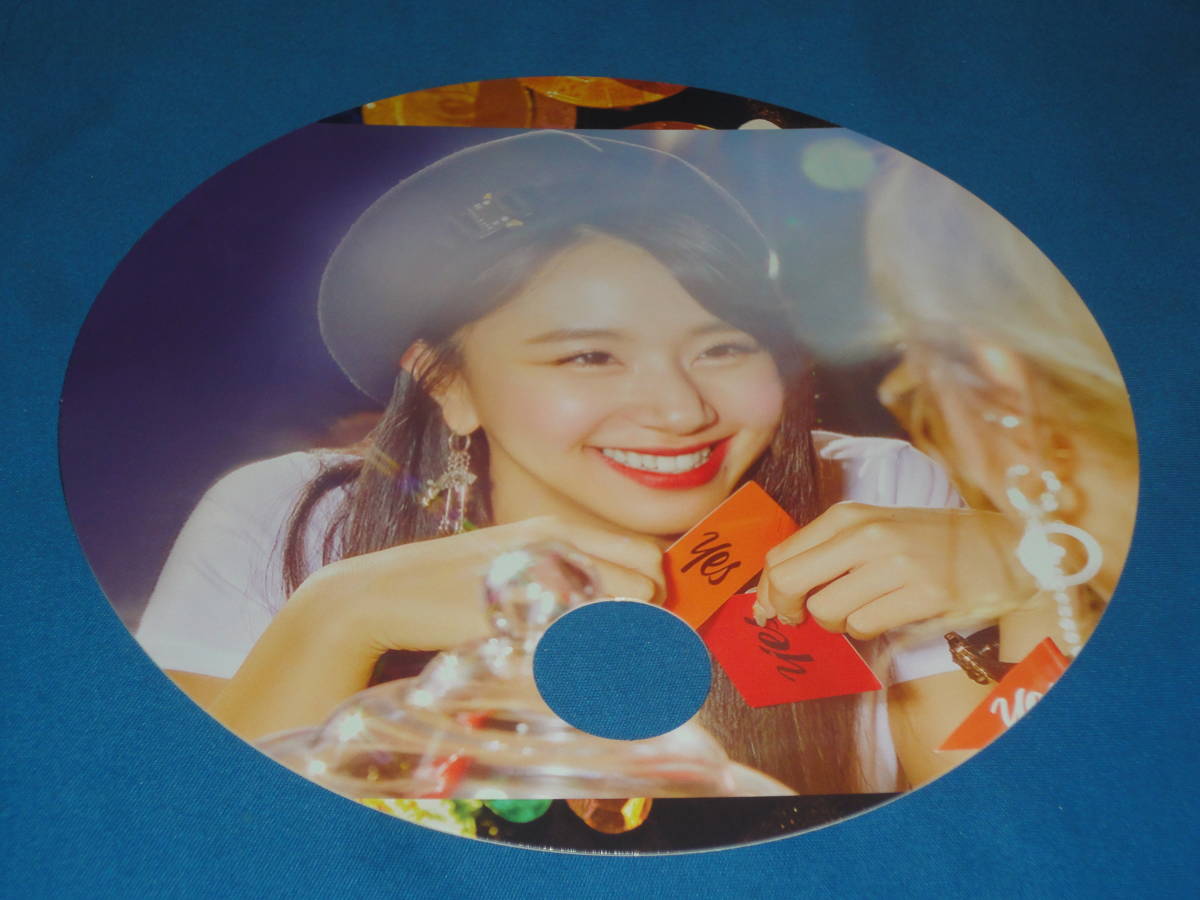 TWICE　うちわ C　 チェヨン　CHAEYOUNG　 yes yes ★ 新品未使用_画像1