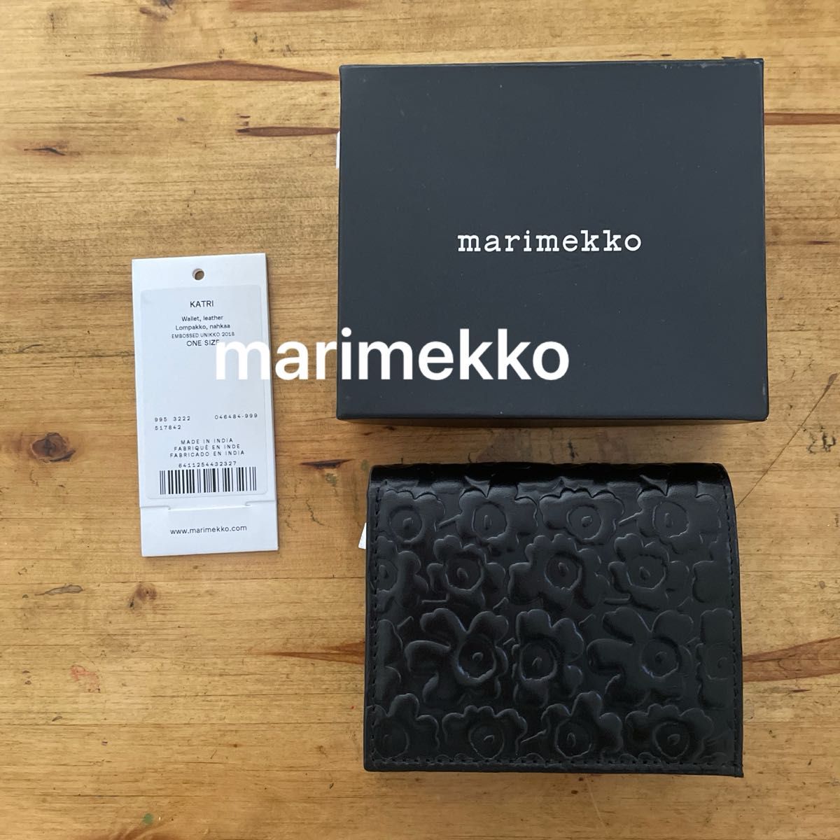 marimekkoレザーウォレット財布 本革エンボス型押し マリメッコ marimekkoレザーウォレット財布 本革エンボス型押し マリメッコ