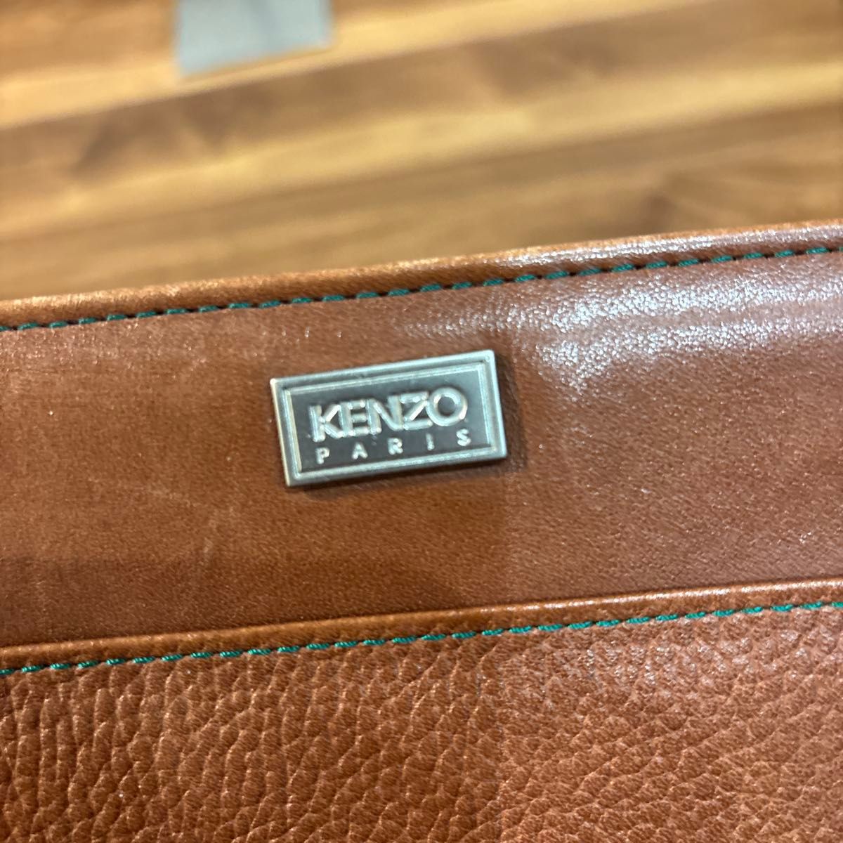 KENZO ブラウンレザー クラッチバッグ セカンドバッグ プレート KENZO ブラウンレザー クラッチバッグ セカンドバッグ プレート