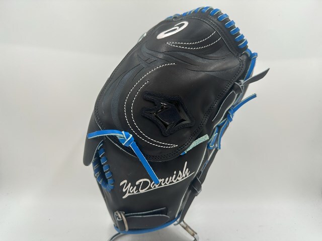 ダルビッシュ有 2018年 実使用 グローブ アシックス 型付き プロ ダルビッシュ有 2018年 実使用 グローブ アシックス 型付き プロ