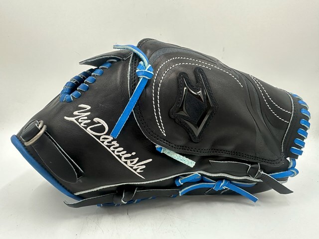 ダルビッシュ有 2018年 実使用 グローブ アシックス 型付き プロ ダルビッシュ有 2018年 実使用 グローブ アシックス 型付き プロ