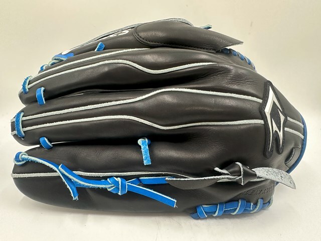 ダルビッシュ有 2018年 実使用 グローブ アシックス 型付き プロ ダルビッシュ有 2018年 実使用 グローブ アシックス 型付き プロ