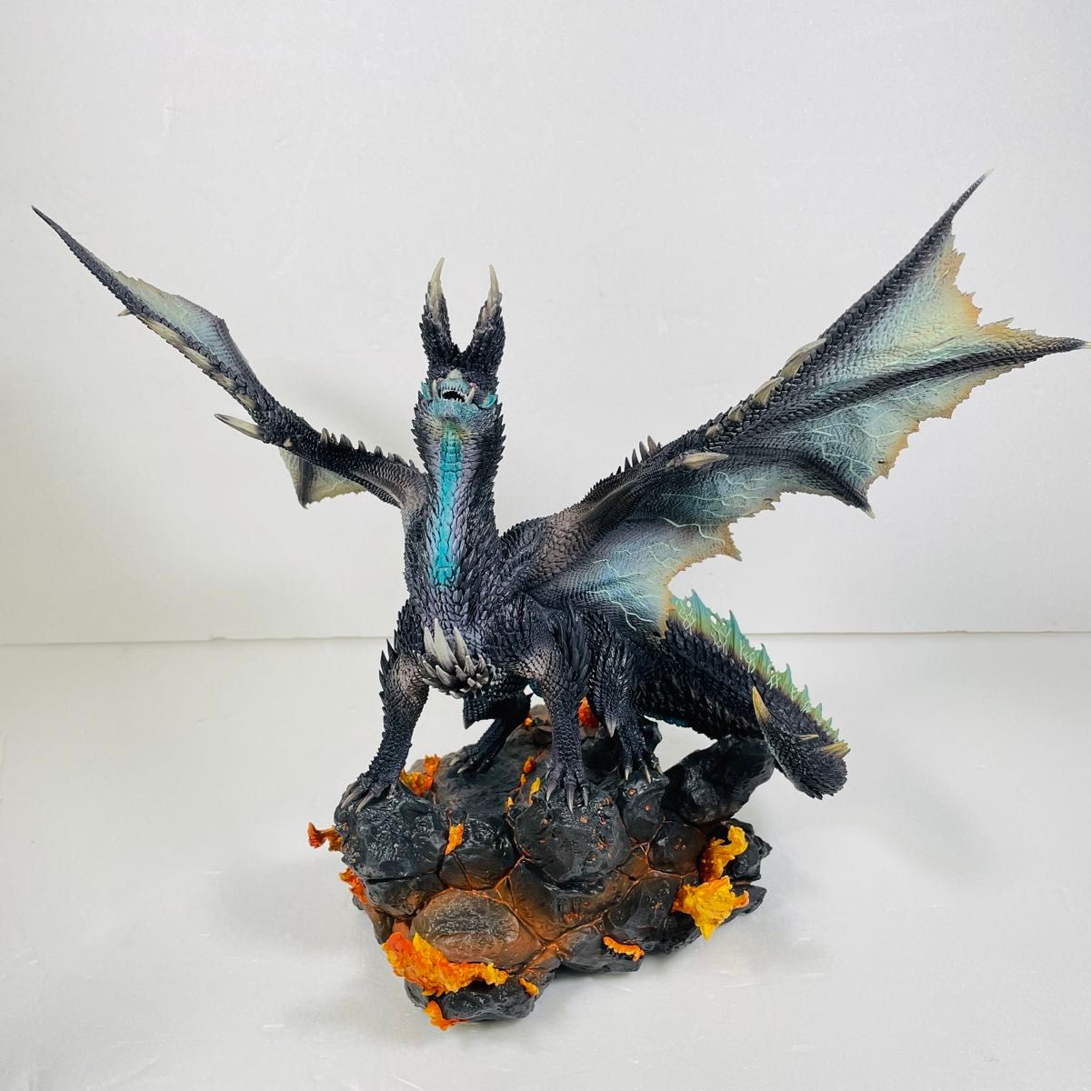 カプコンフィギュアビルダー クリエイターズモデル 煌黒龍 カプコンフィギュアビルダー クリエイターズモデル 煌黒龍