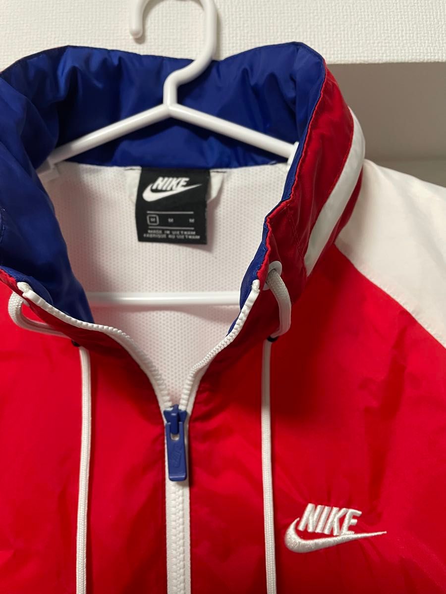 NIKEウィンドランナー 伊澤彩織 ベイビーわるきゅーれ サイズM NIKEウィンドランナー 伊澤彩織 ベイビーわるきゅーれ サイズM