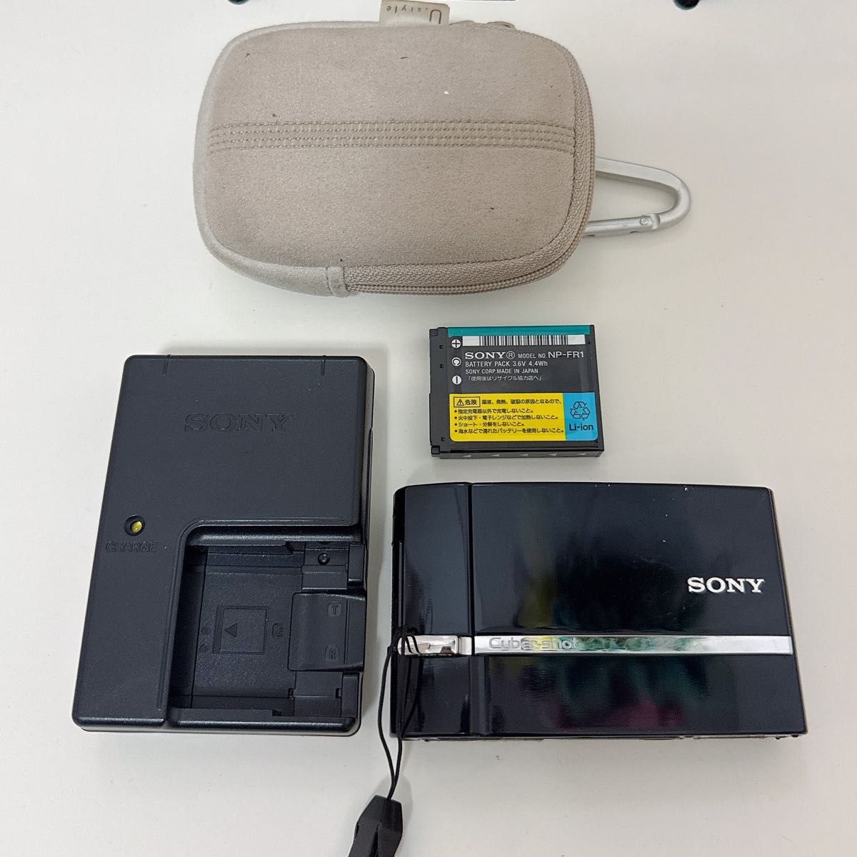 SONY Cyber shot DSC-T30 サイバーショット デジカメ 充電器 バッテリー ソニー SONY Cyber shot DSC-T30 サイバーショット デジカメ 充電器 バッテリー ソニー
