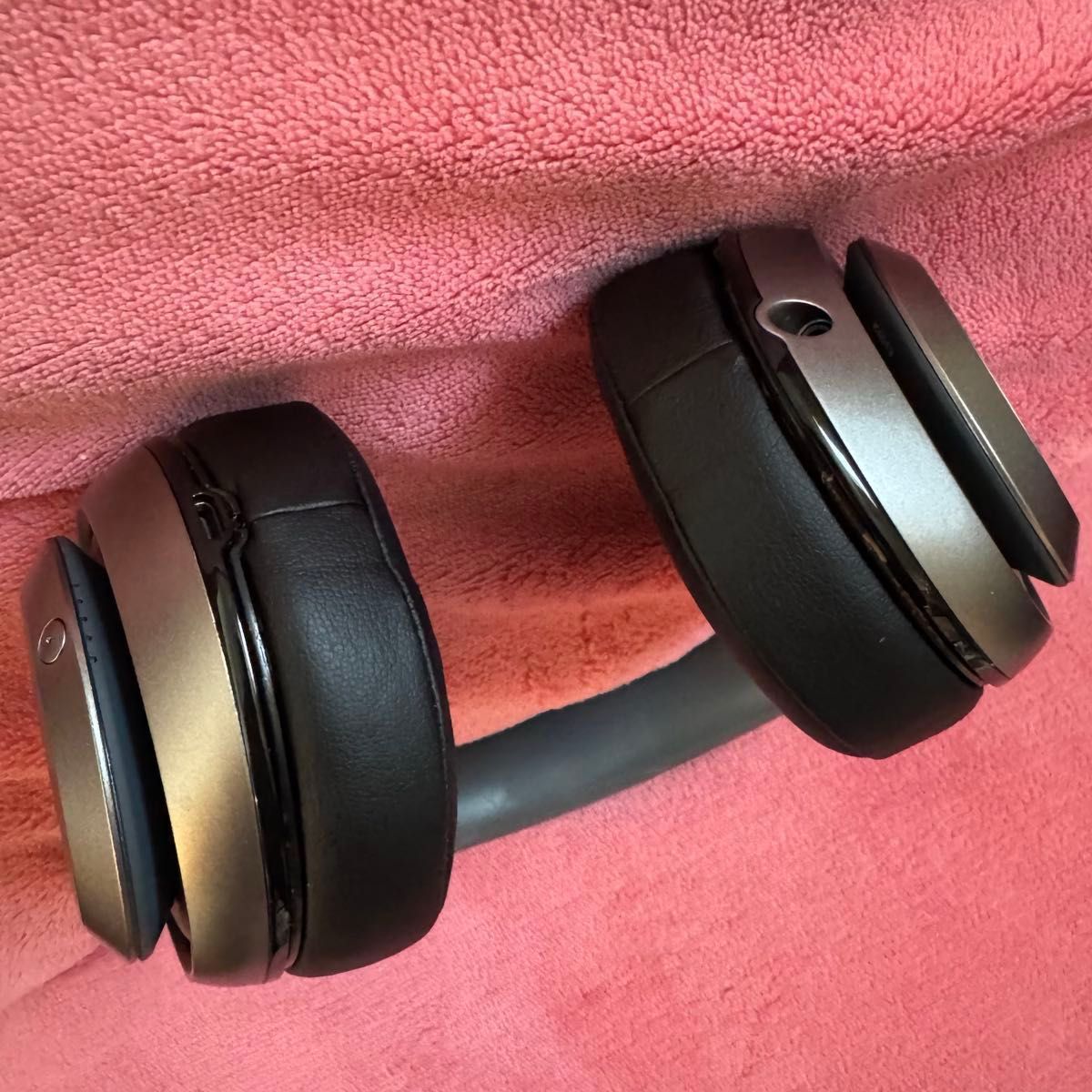 Beats by Dr Dre(ビーツ)StudioV2 TITANIUM BT OV STUDIO V2 TI Beats by Dr Dre(ビーツ)StudioV2 TITANIUM BT OV STUDIO V2 TI