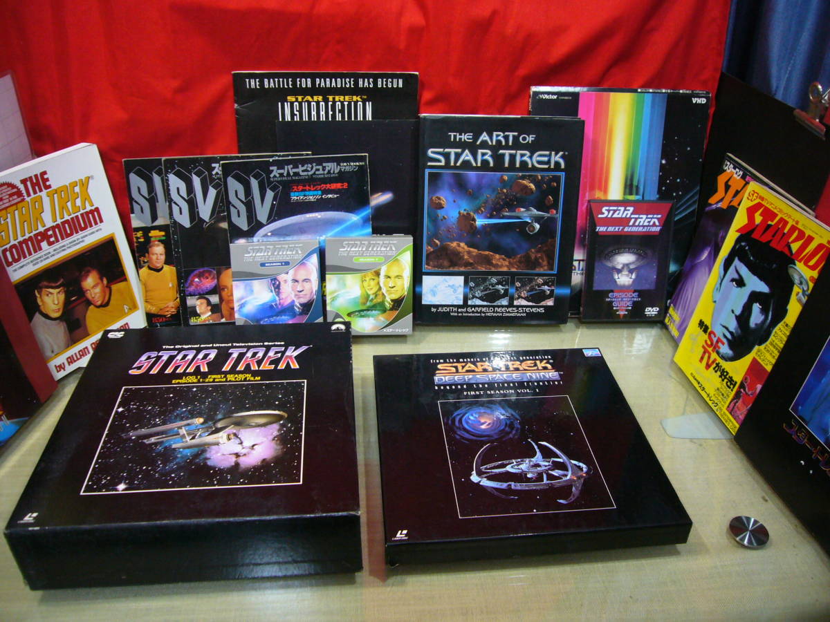 新作人気 ARS書店 スタートレック 書籍 DVD LD ビデオなど The Art of