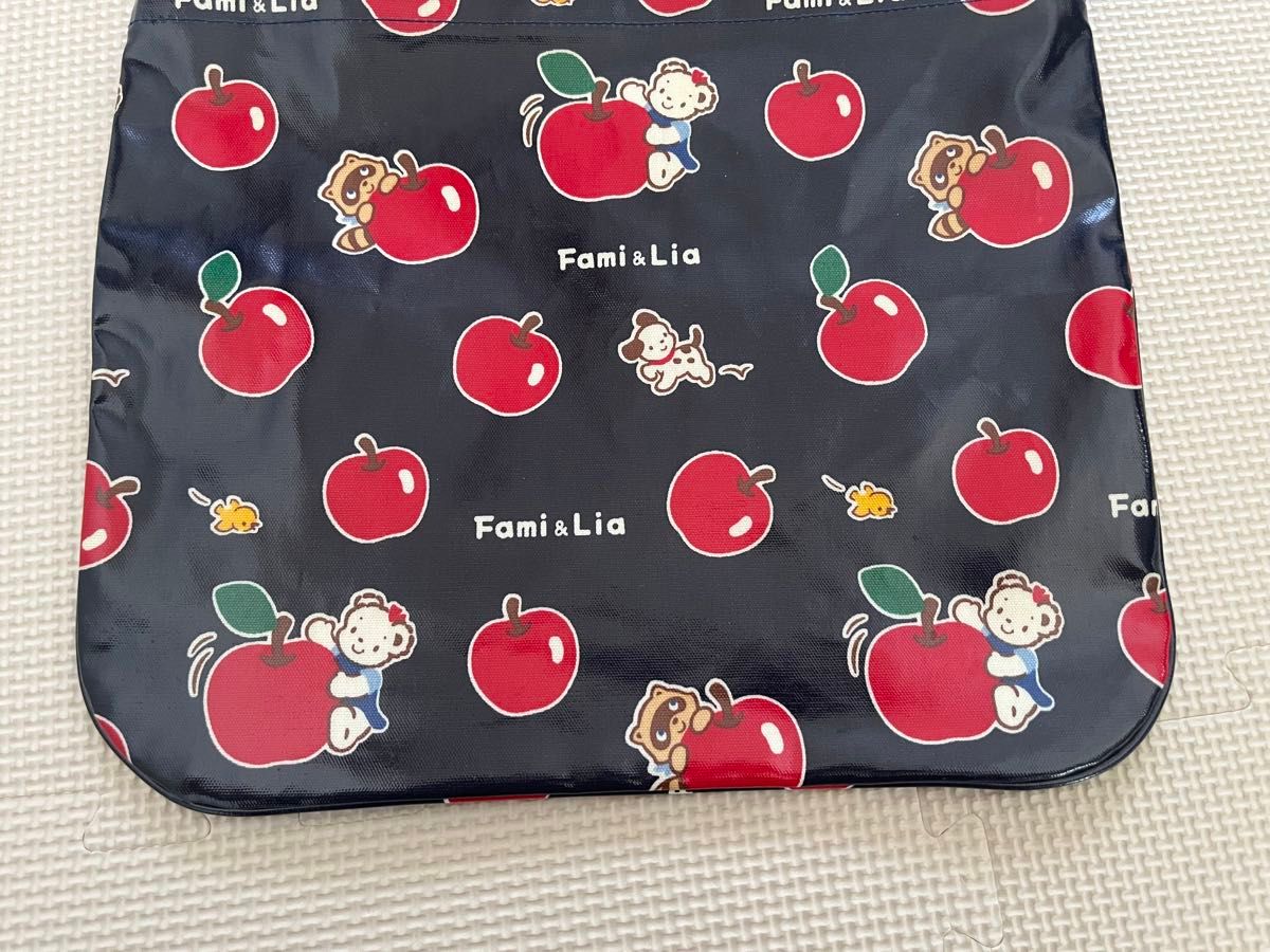 美品 familiar ファミリア りんご柄 トートバッグ エコバッグ 美品 familiar ファミリア りんご柄 トートバッグ エコバッグ