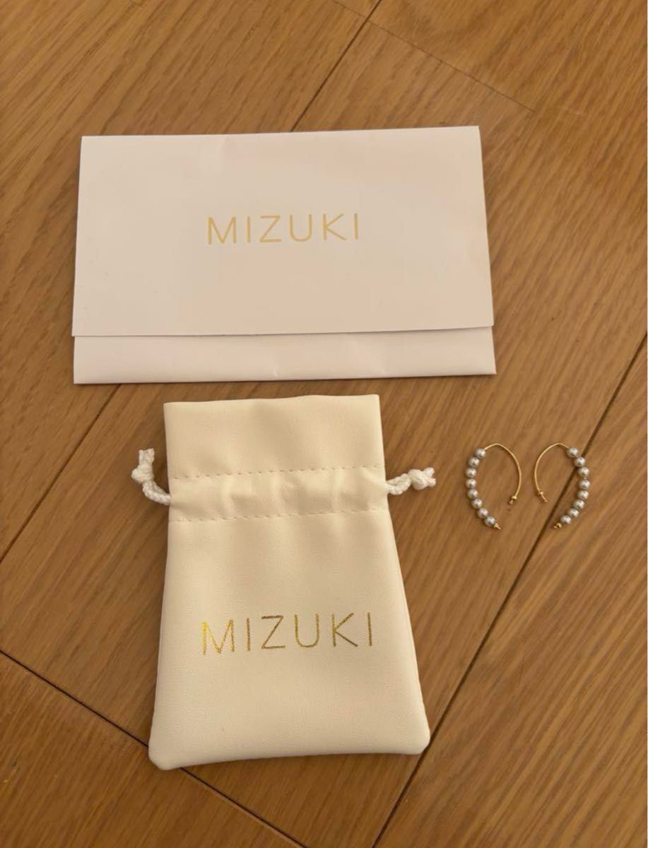 MIZUKI ミズキ パール バナナフープピアス|Yahoo!フリマ(旧 MIZUKI ミズキ パール バナナフープピアス|Yahoo!フリマ(旧
