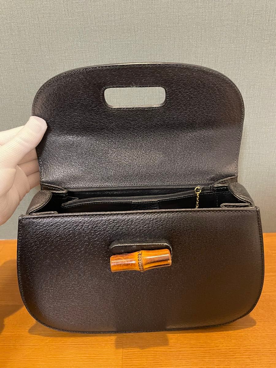 GUCCI グッチ バンブー ターンロック カーフ レザー GUCCI グッチ バンブー ターンロック カーフ レザー