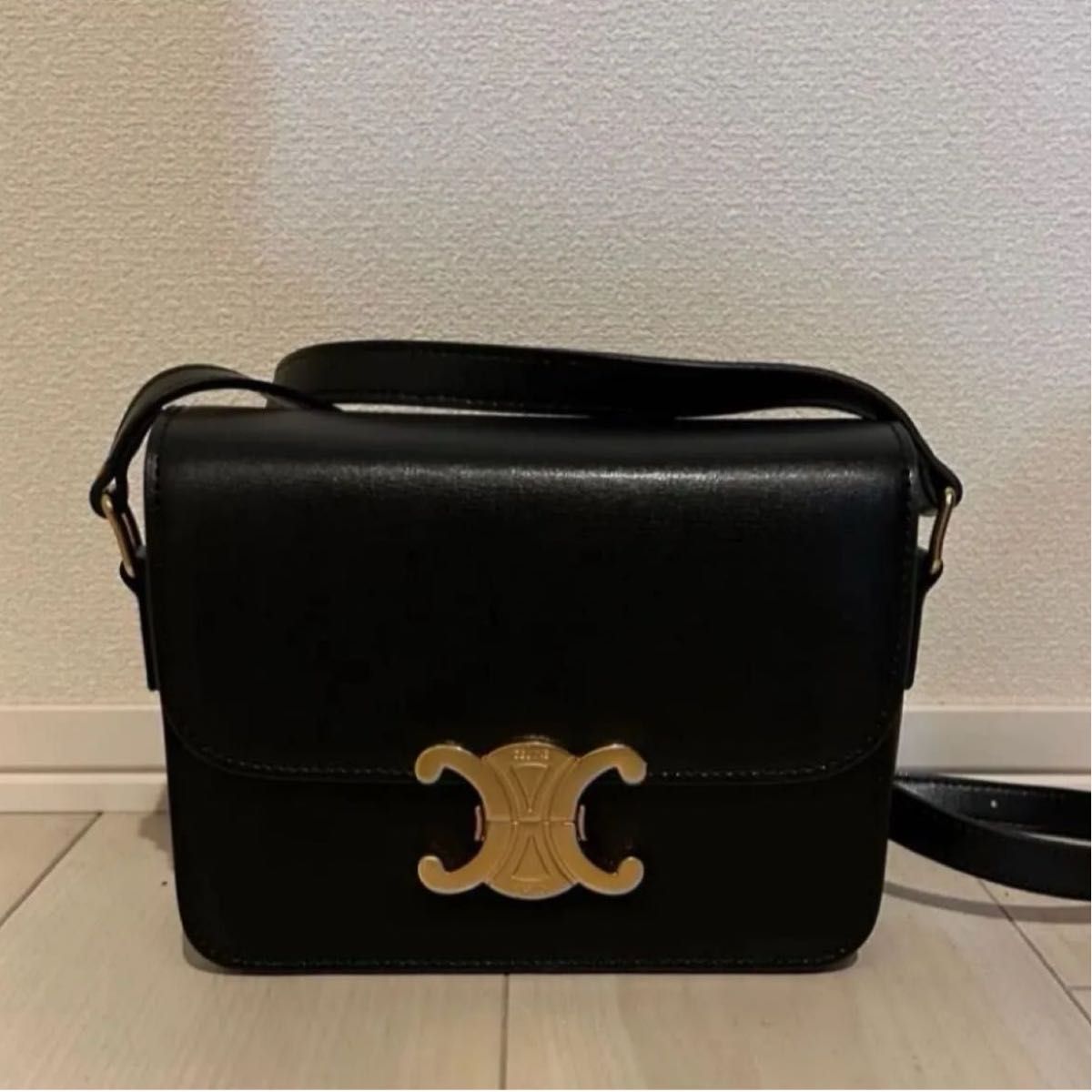 CELINE ショルダーバッグ トリオンフ|Yahoo!フリマ(旧PayPay CELINE ショルダーバッグ トリオンフ|Yahoo!フリマ(旧PayPay