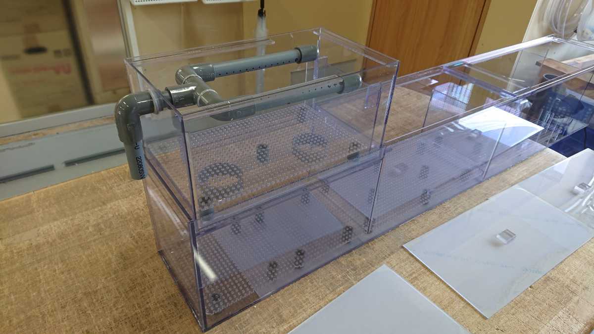 120cm用 上部フィルター 奥行き180 3層式 外部ポンプ対応 120cm用 上部フィルター 奥行き180 3層式 外部ポンプ対応