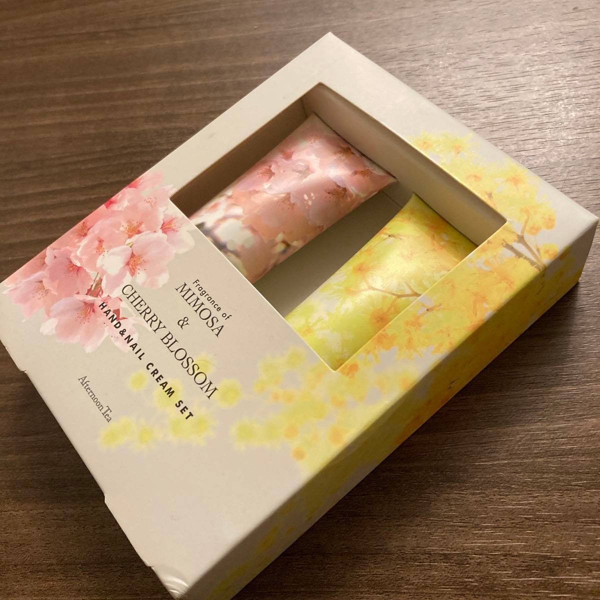 【新品未開封】Afternoon Tea ハンド&ネイルクリームセット 30g×2本 ミモザの香り&サクラの香り