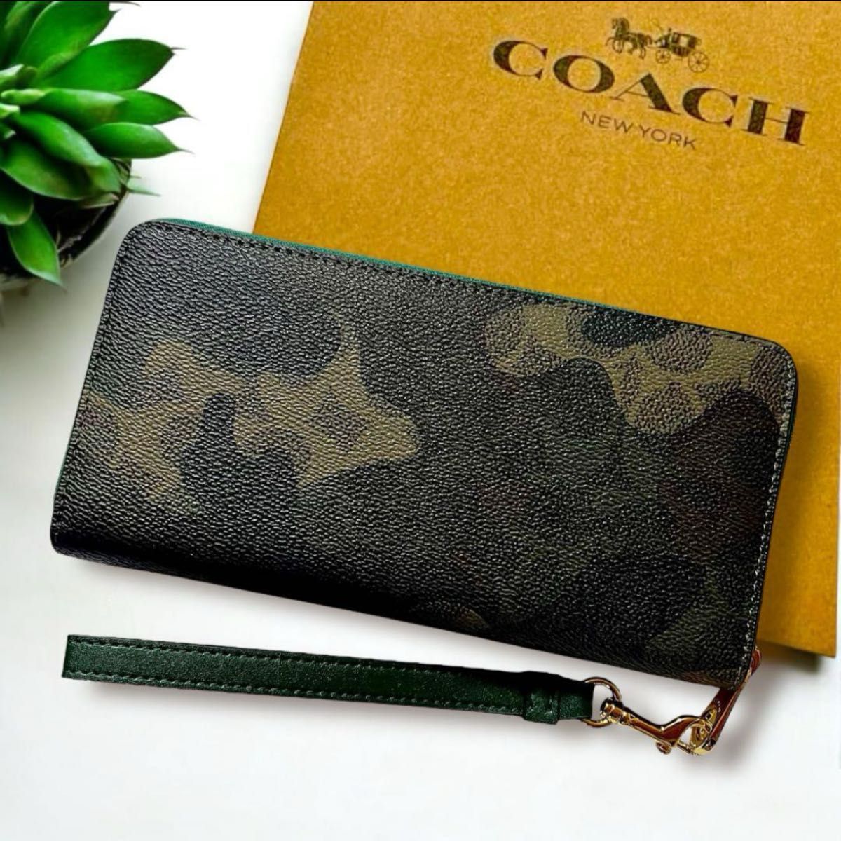 新品未使用 COACH コーチ 長財布 ラウンドファスナー 迷彩柄 新品未使用 COACH コーチ 長財布 ラウンドファスナー 迷彩柄
