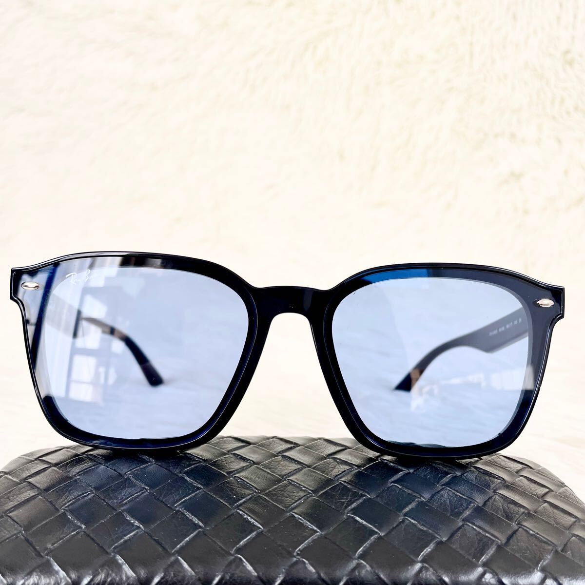 美品・希少モデル】Ray-Ban レイバン サングラス RB4392D ブルー 美品・希少モデル】Ray-Ban レイバン サングラス RB4392D ブルー