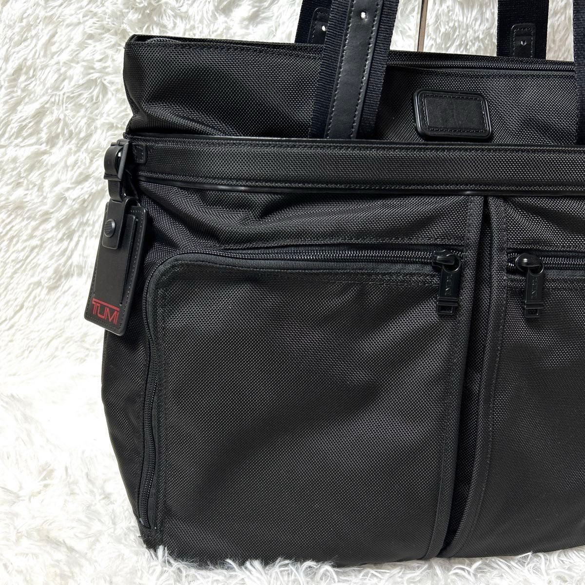 極美品・未使用級】TUMI コンパニオン トートバッグ ビジネス 極美品・未使用級】TUMI コンパニオン トートバッグ ビジネス
