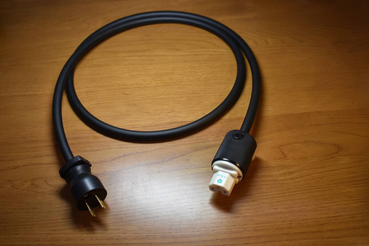 ★CANARE VCT-SB 3X1.25・シールド付き電源ケーブル・非メッキ2極プラグ+IECコネクタ（OFC)・1.5m