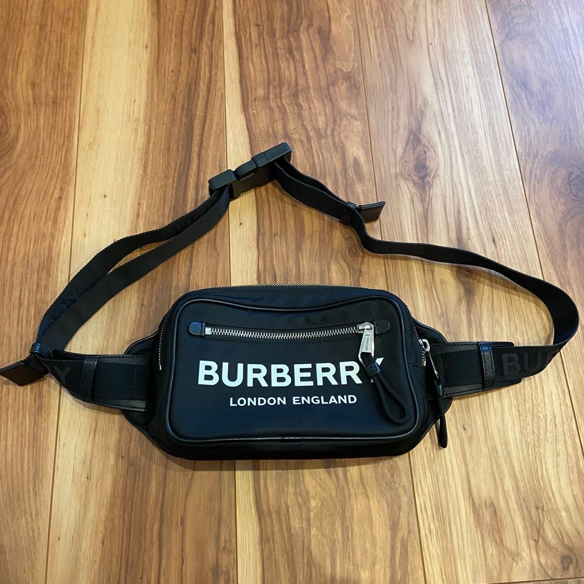 極美品 バーバリー BURBERRY 8021089 ナイロン ウエストバッグ 極美品 バーバリー BURBERRY 8021089 ナイロン ウエストバッグ