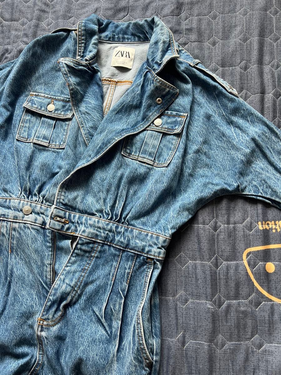 ザラ デニム オールインワン つなぎ ZARA usa古着風 ジャンプ ザラ デニム オールインワン つなぎ ZARA usa古着風 ジャンプ