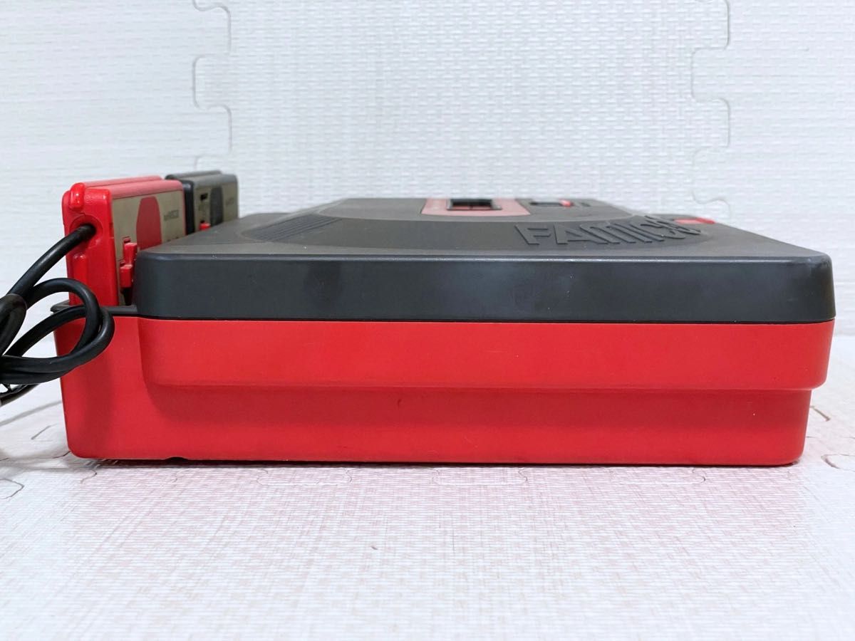 超希少 コレクター必見】Nintendoロゴ初期型ツインファミコン 超希少 コレクター必見】Nintendoロゴ初期型ツインファミコン