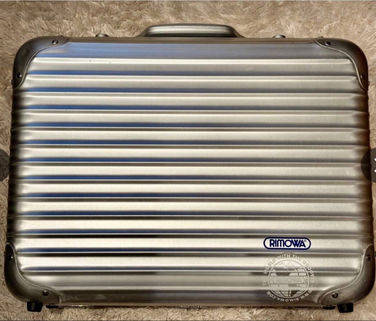 リモワ ビンテージ トパーズ アタッシュケース シルバー 22L リモワ ビンテージ トパーズ アタッシュケース シルバー 22L