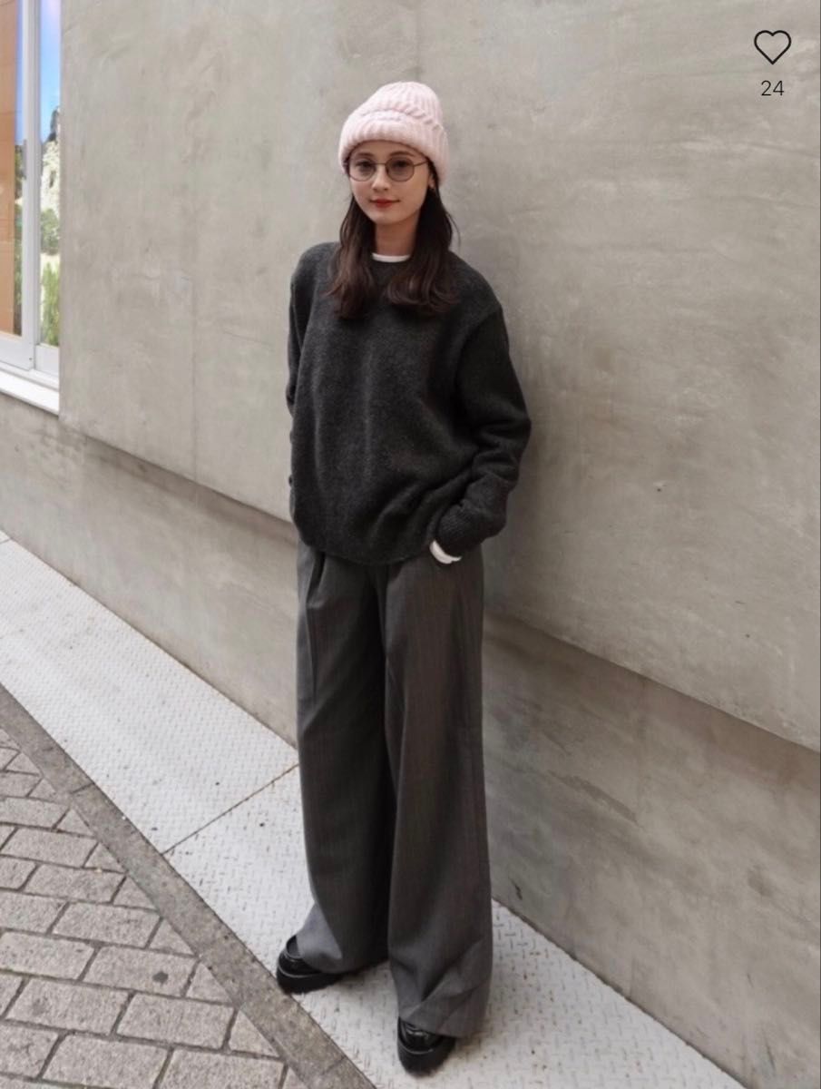 新品 UNIQLO ユニクロ スフレヤーンクルーネックセーター 新品 UNIQLO ユニクロ スフレヤーンクルーネックセーター