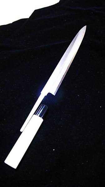 新品 プロ仕様 堺本霞白三柳刃240ミリ(8寸)プラ柄 要るなら絶対得!