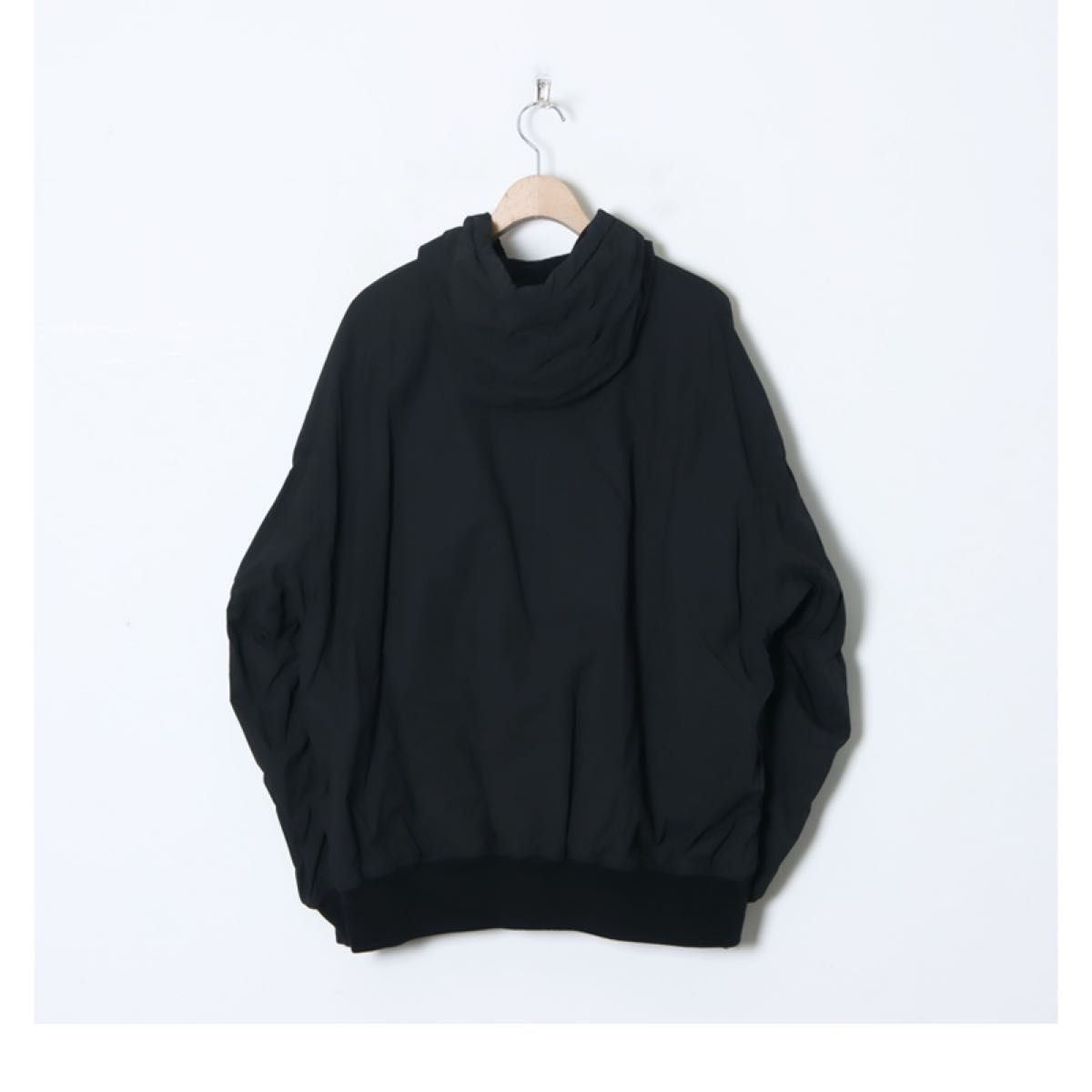 美品】COMOLI 24AW コットンナイロンジップパーカー サイズ2 美品】COMOLI 24AW コットンナイロンジップパーカー サイズ2